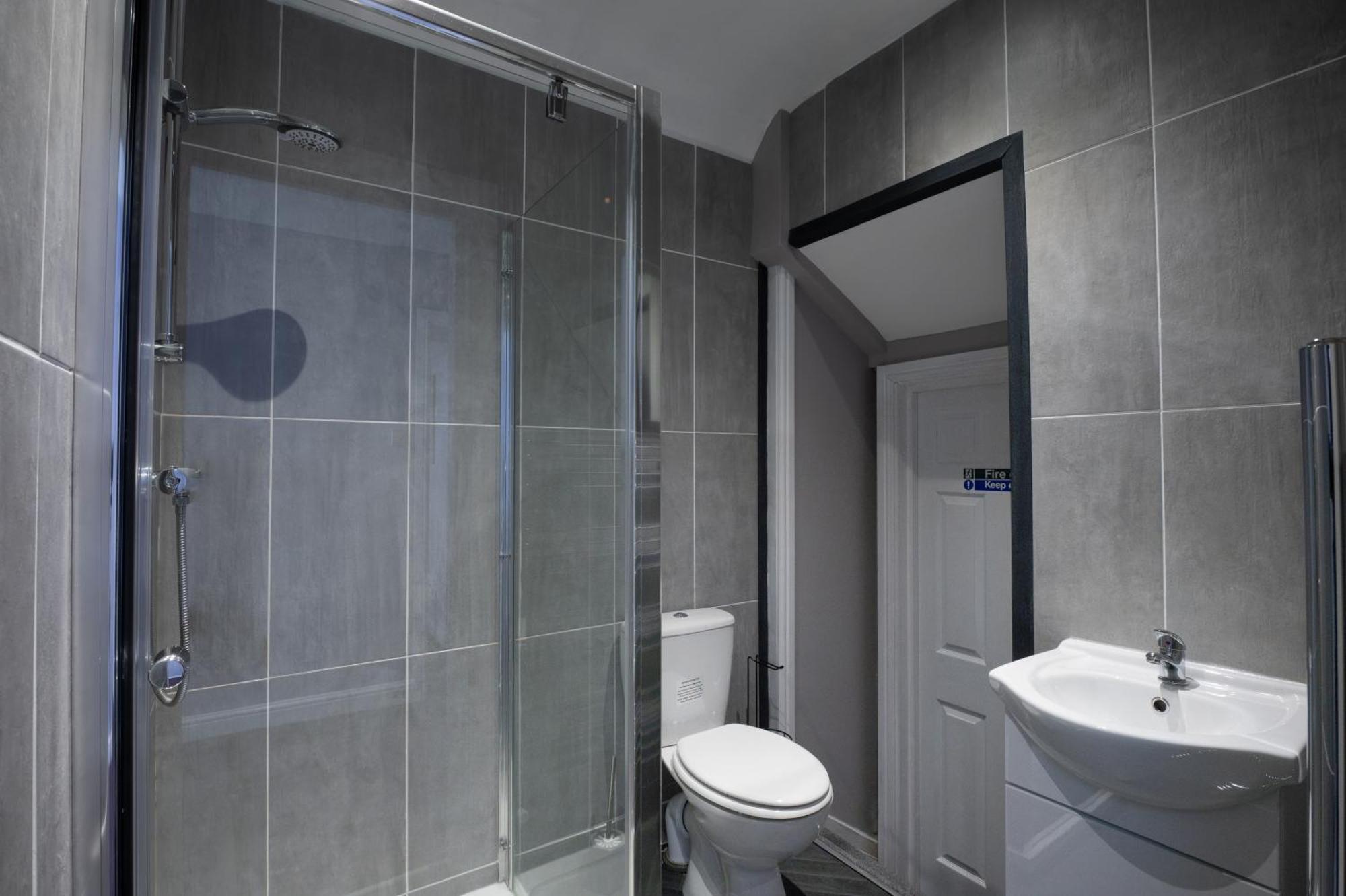 Tenby Town Centre Romantic Retreat Apartment For 2 Exterior photo