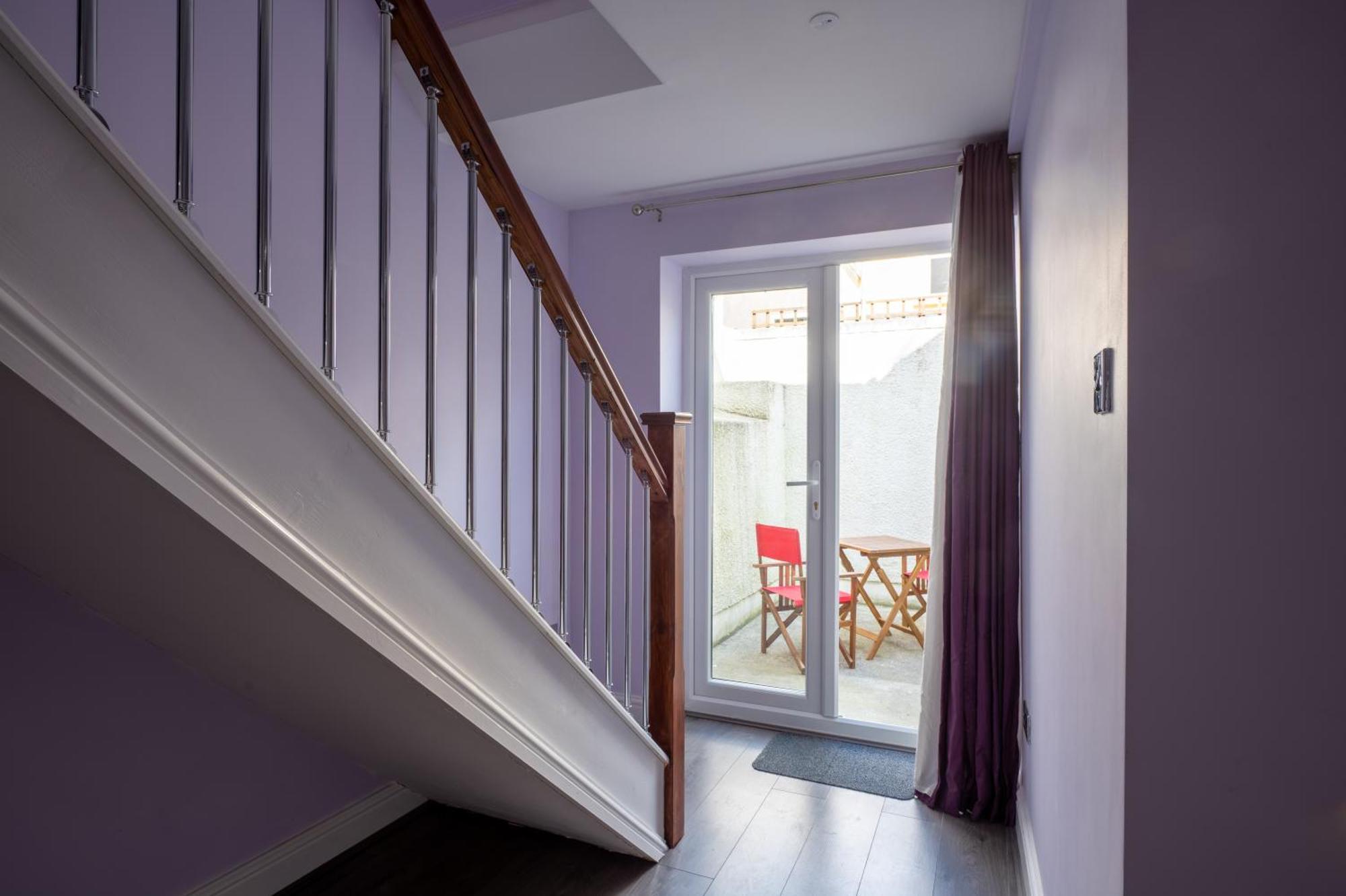 Tenby Town Centre Romantic Retreat Apartment For 2 Exterior photo